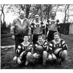 Hallensaison 2000/2001 A-Klasse Schweinfurt Meister TV Jahn Faustball, 1. M�nnermannschaft; h.v.l.: Betreuer Peter Dobner, R�diger Lampe, Volker Lampe; v.v.l.: Alexander Hein, Heiko Ludwig, Roland Rabs; es fehlt: Christian Lampe